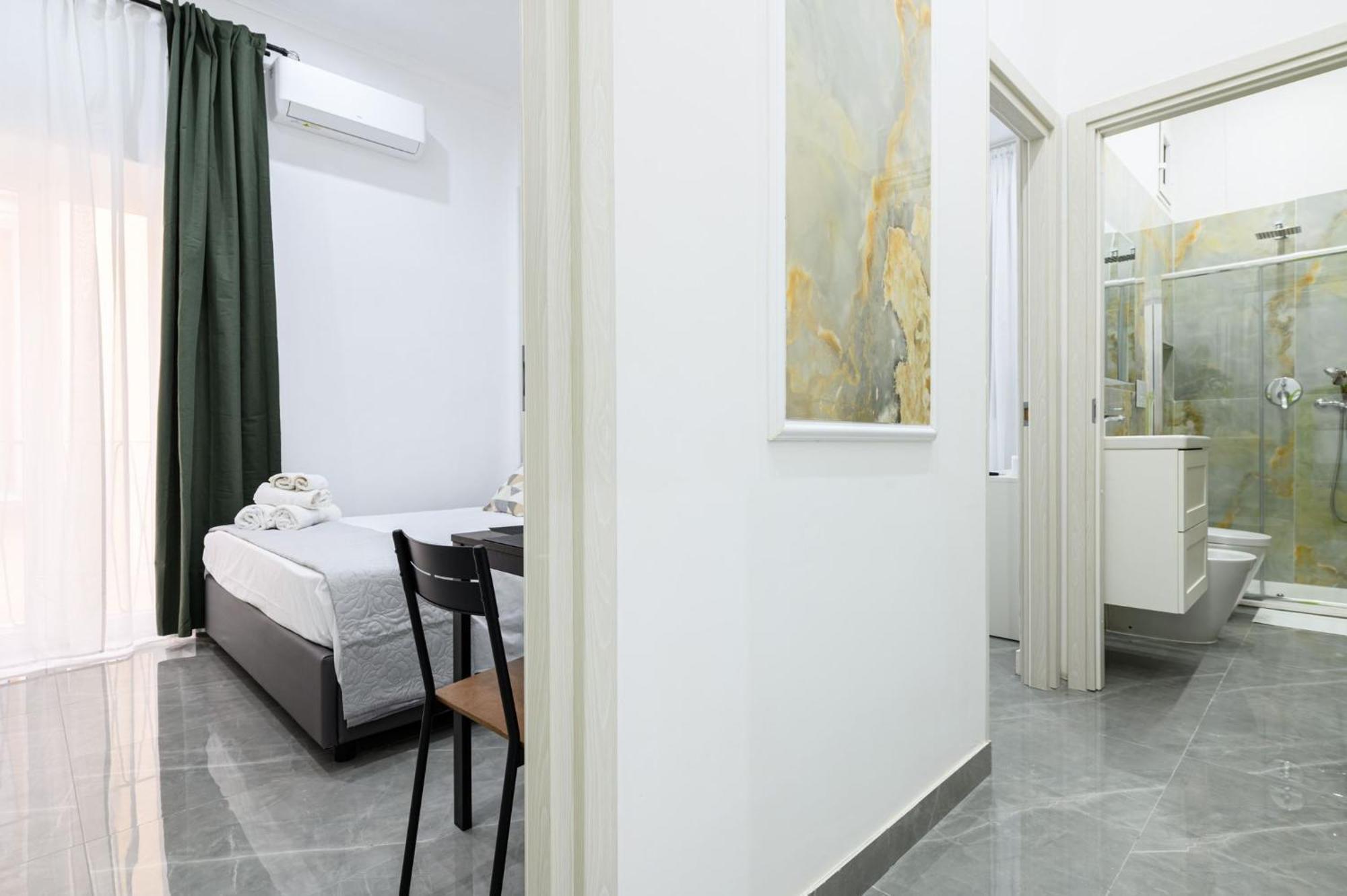 Giordano Suite Center Naples Exterior photo